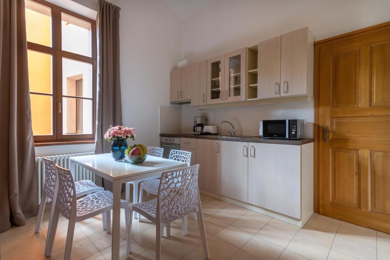 Bohemian Dreams Apartments And Suites By Dwellfort Πράγα Εξωτερικό φωτογραφία
