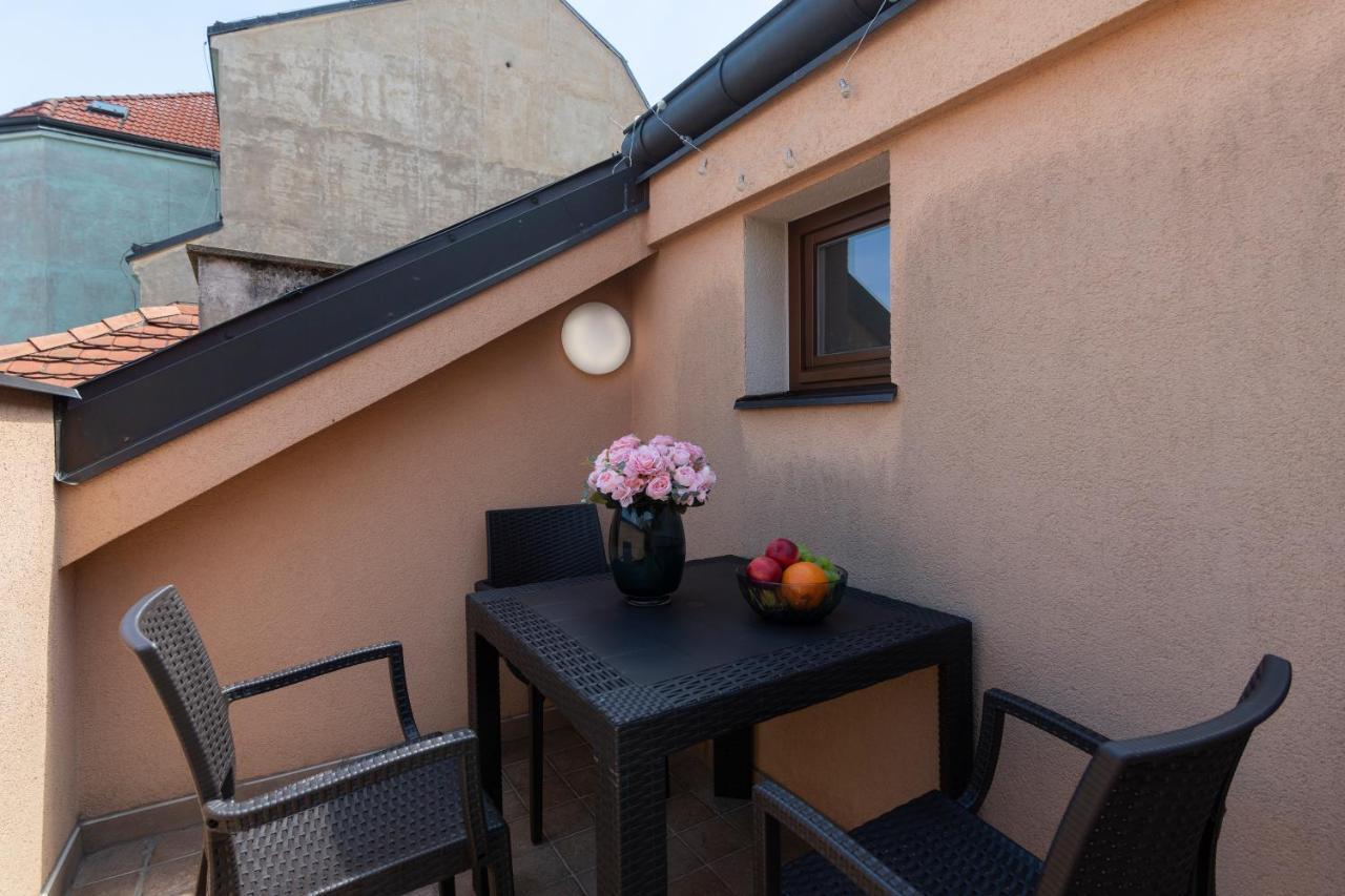 Bohemian Dreams Apartments And Suites By Dwellfort Πράγα Εξωτερικό φωτογραφία