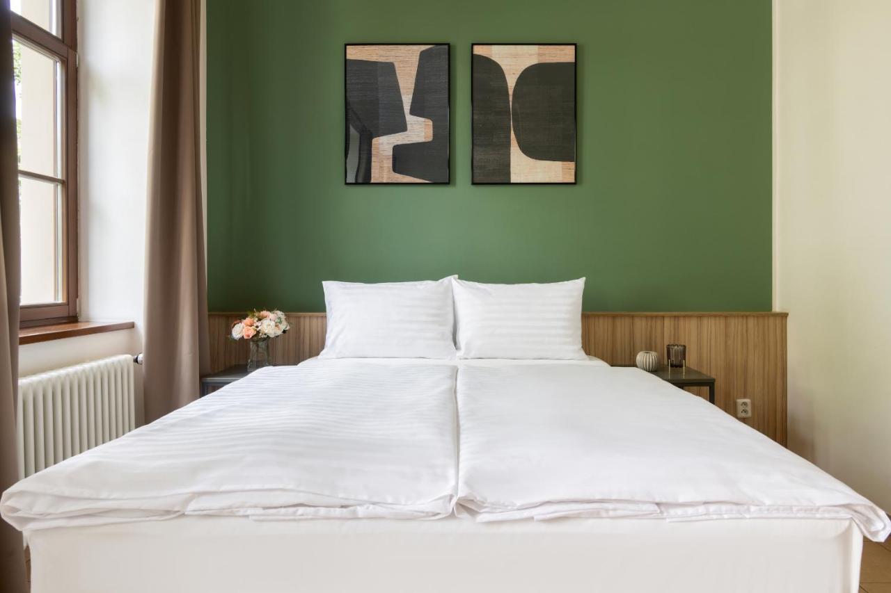 Bohemian Dreams Apartments And Suites By Dwellfort Πράγα Εξωτερικό φωτογραφία