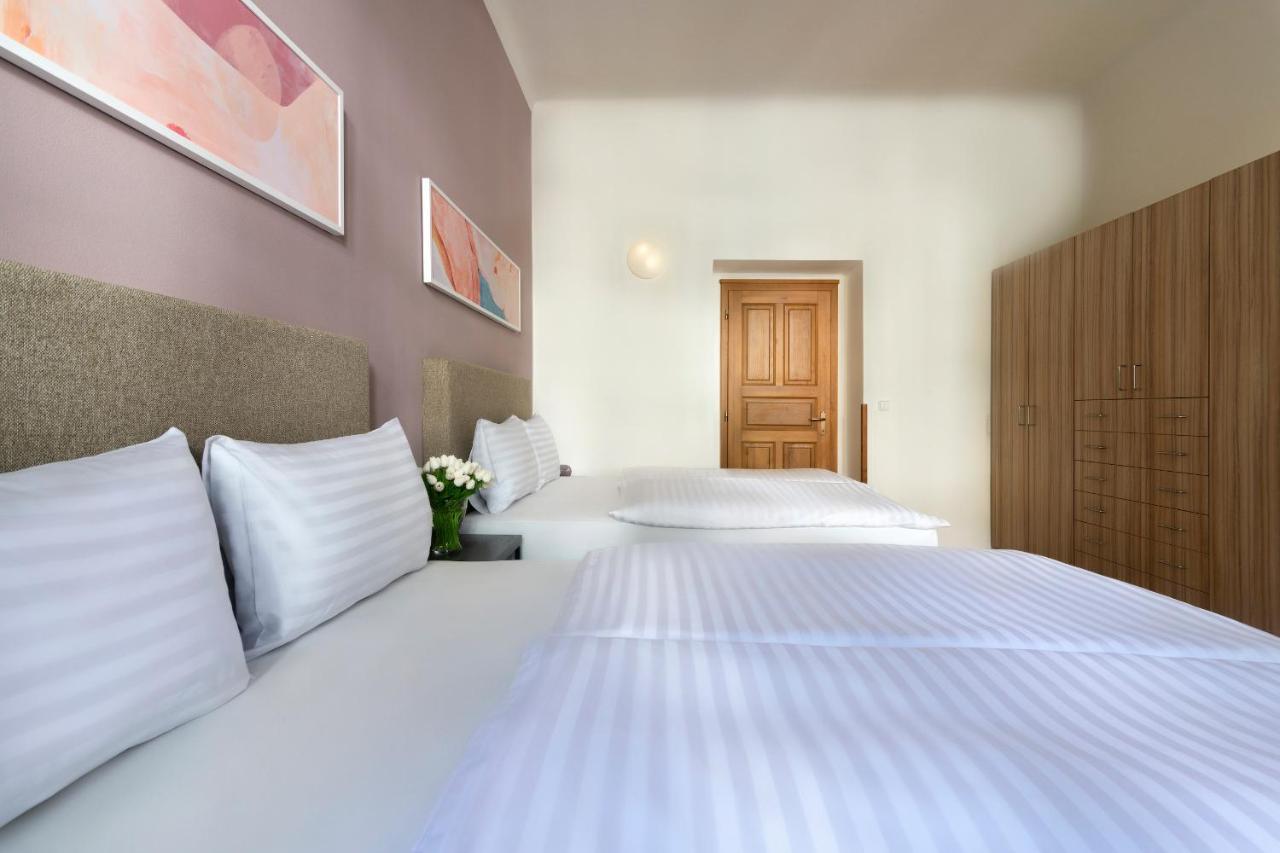 Bohemian Dreams Apartments And Suites By Dwellfort Πράγα Εξωτερικό φωτογραφία