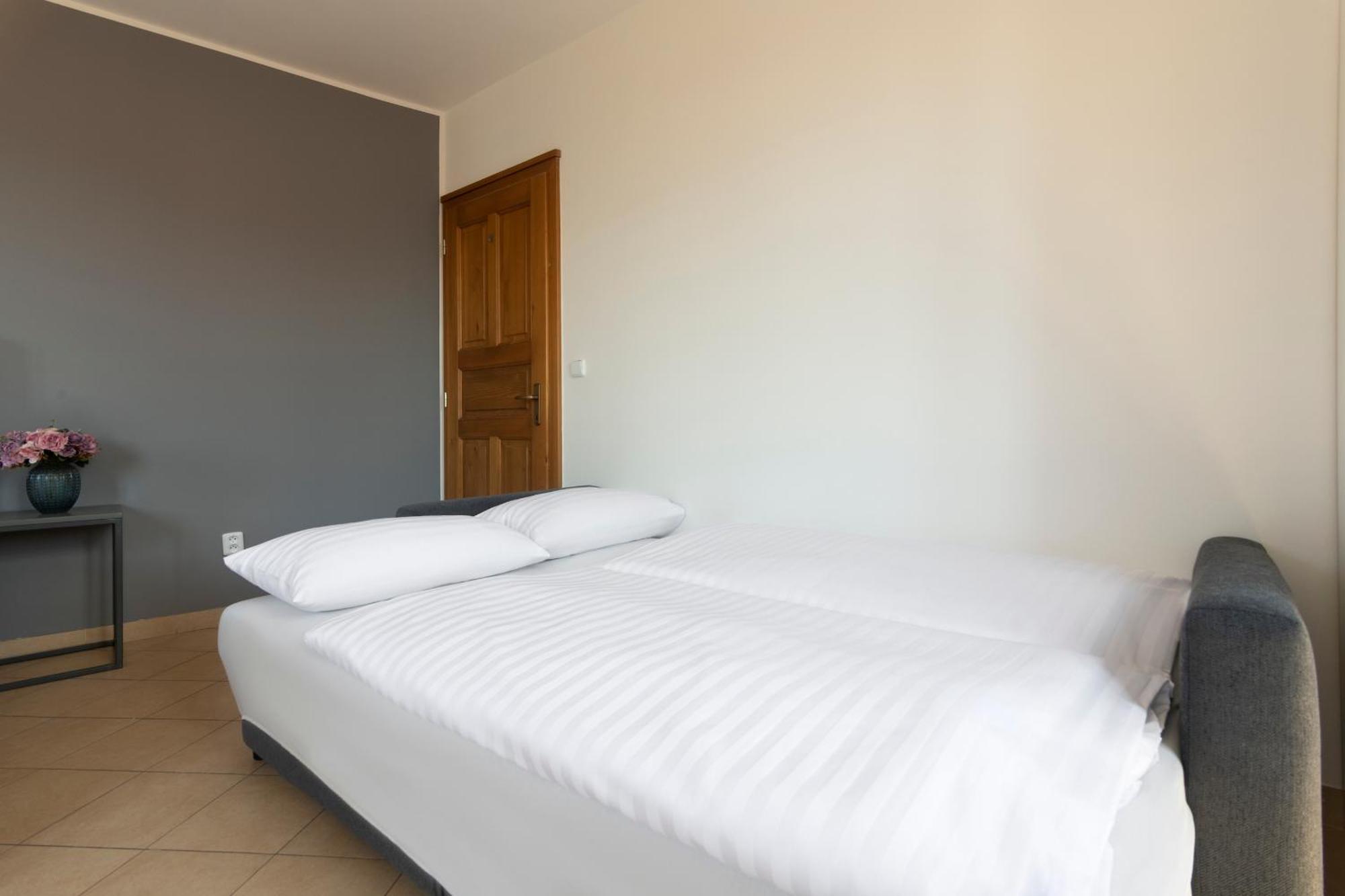 Bohemian Dreams Apartments And Suites By Dwellfort Πράγα Δωμάτιο φωτογραφία
