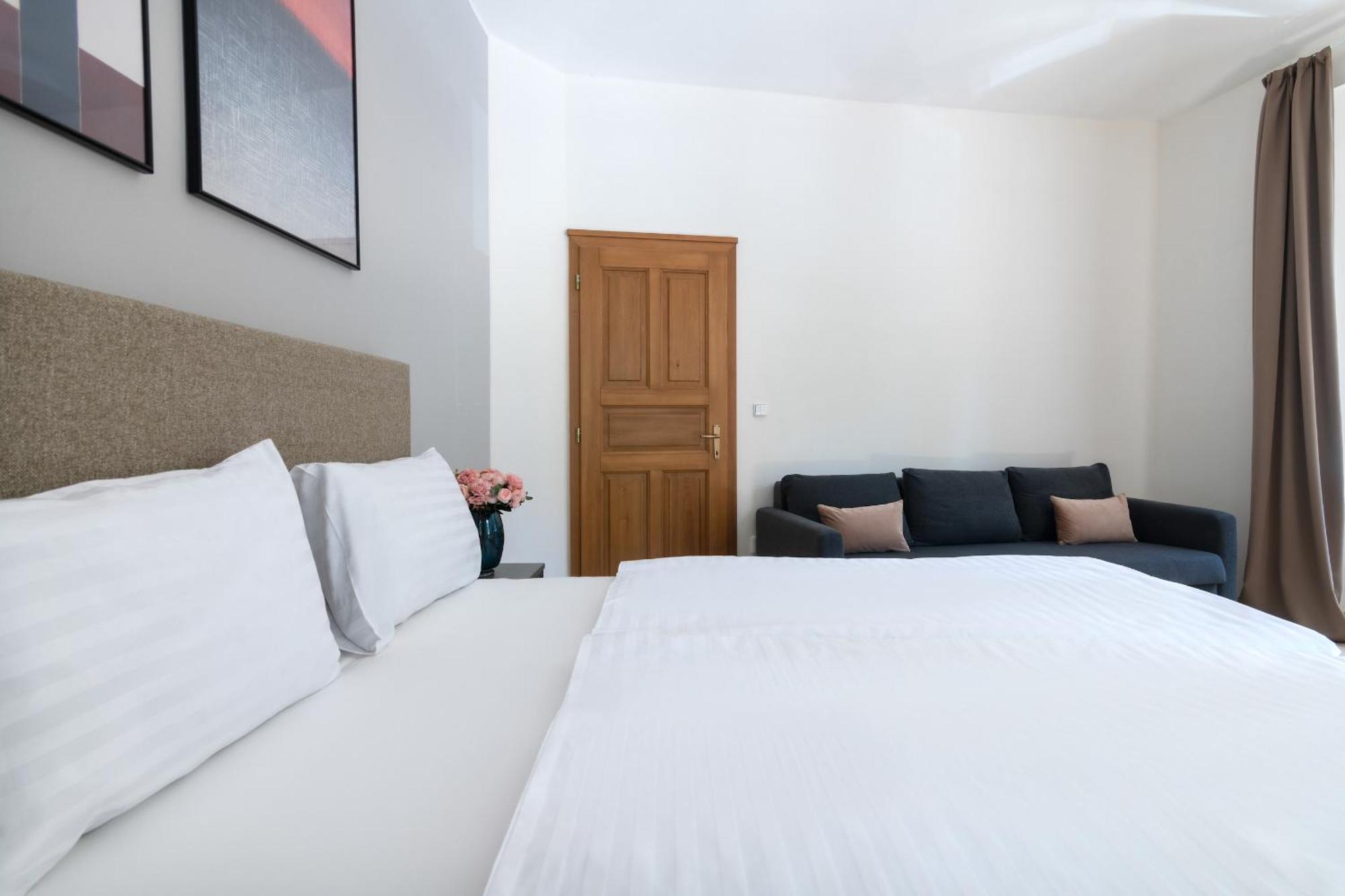Bohemian Dreams Apartments And Suites By Dwellfort Πράγα Δωμάτιο φωτογραφία