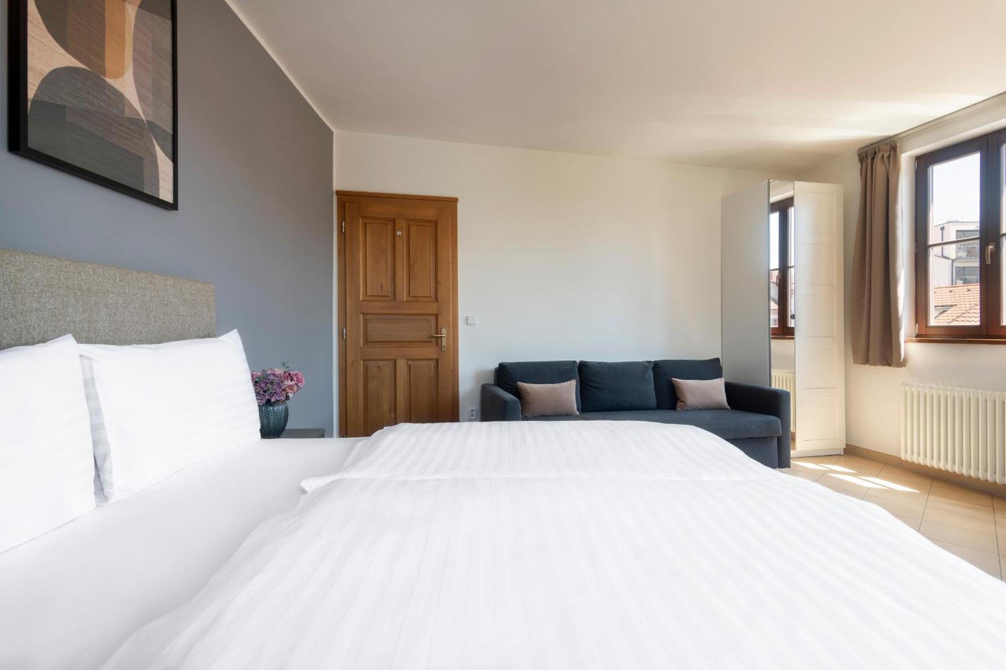 Bohemian Dreams Apartments And Suites By Dwellfort Πράγα Δωμάτιο φωτογραφία